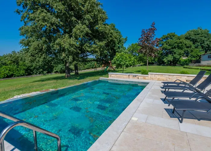 Krajcar, Rustic Simplicity Hugged By Nature Feriehus Prkacini